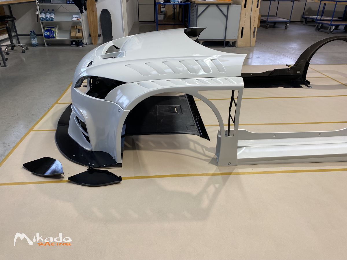 Kit carrosserie large neuf en carbone pour AUDI TT RS VLN – photo 2 sur 5
