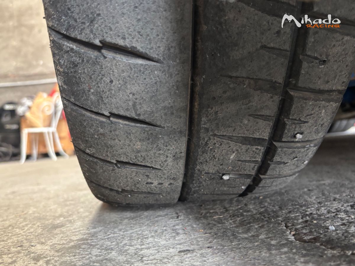 Pneu Michelin en 18p h31 s11 m21 – photo 2 sur 3
