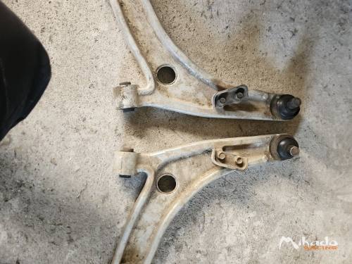 2 Triangle avant mitsubishi evo 7,8,9