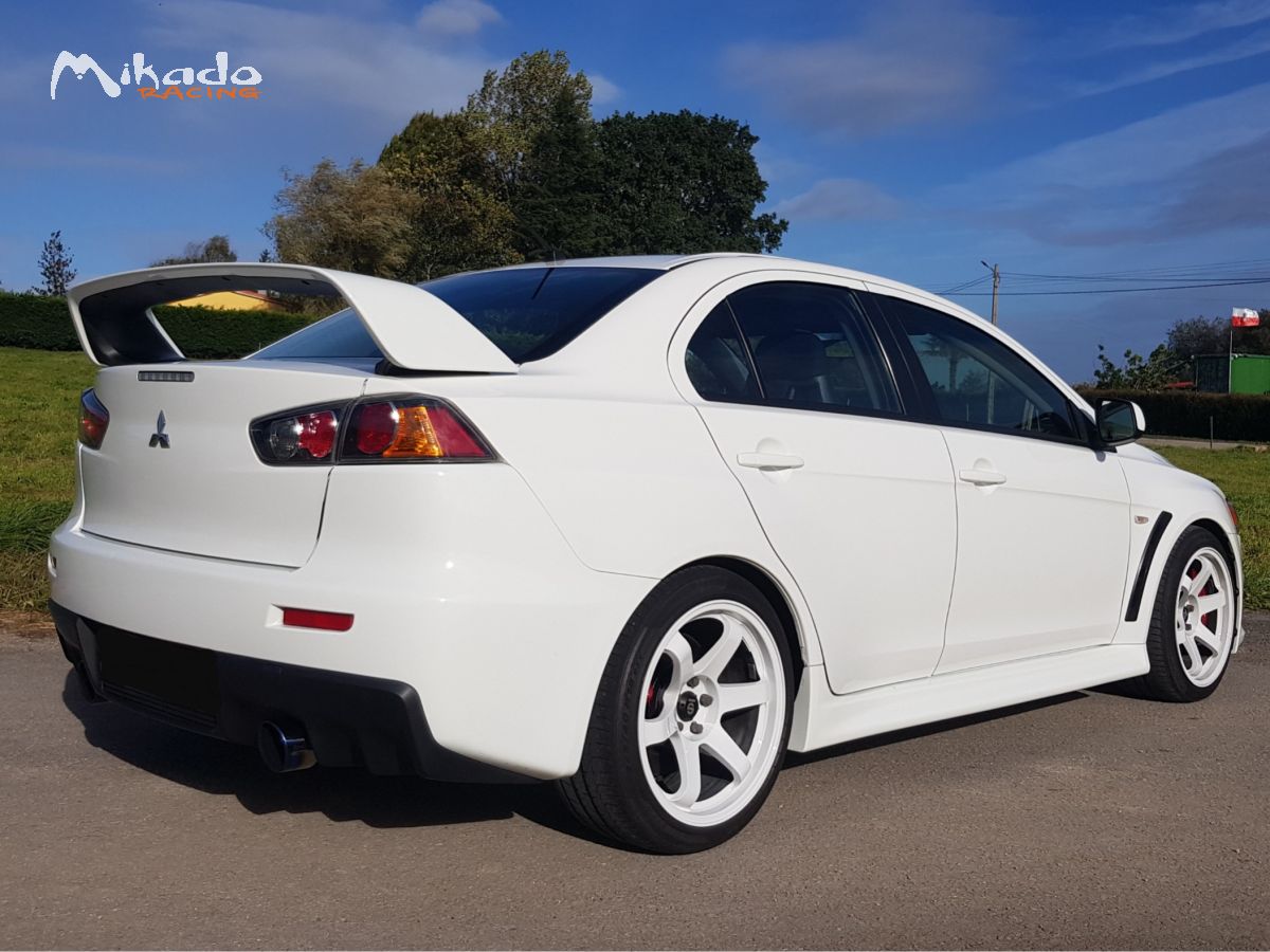 MITSUBISHI EVO X 2013 – photo 2 sur 8