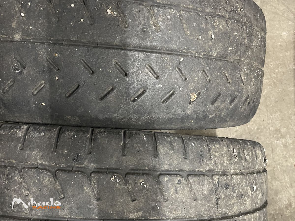 Lots de 8 pneus taille 17 Michelin pilote sport: on c x2 21neuf , x2 11 , x4 21 – photo 3 sur 10