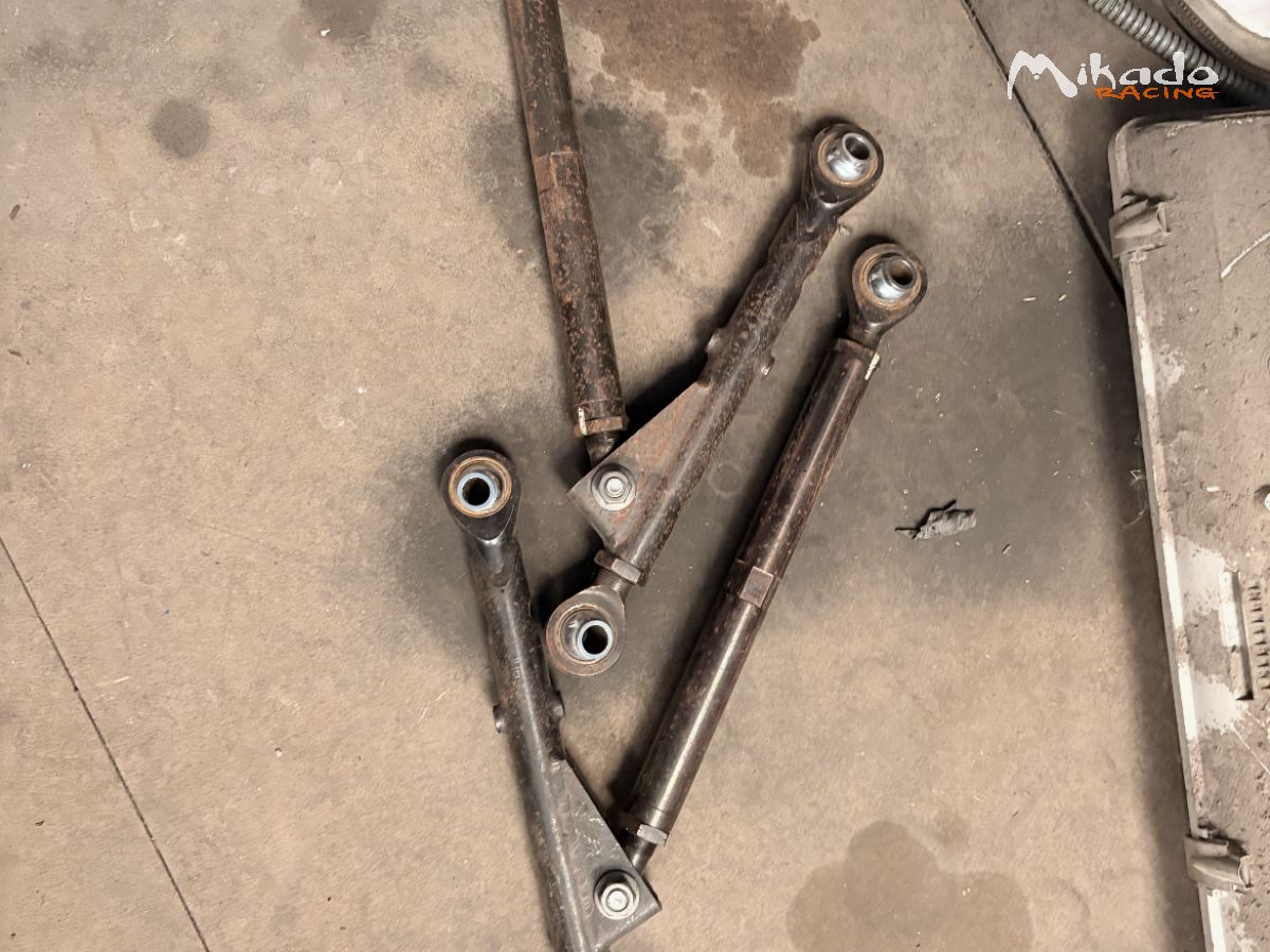 Lot de pièces ds3 r3 et r3 max – photo 4 sur 9