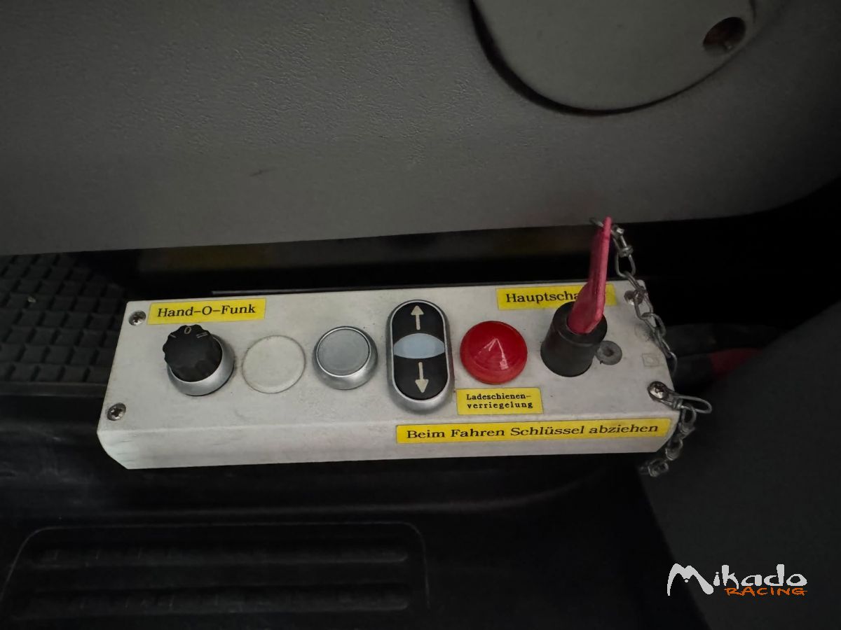 PORTE VOITURE VOLKSWAGEN T5 – photo 3 sur 9