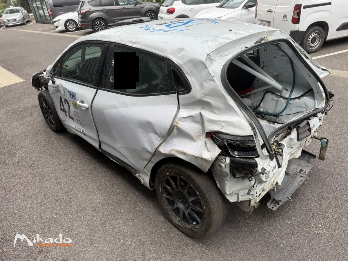 Clio Rally5 accidentée – photo 6 sur 6