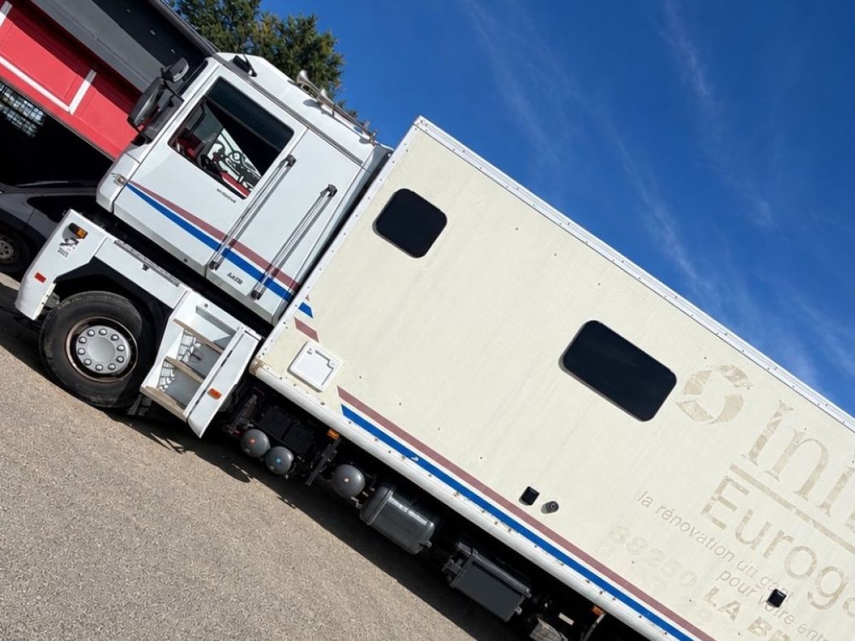 Renault Magnum – photo 1 sur 9