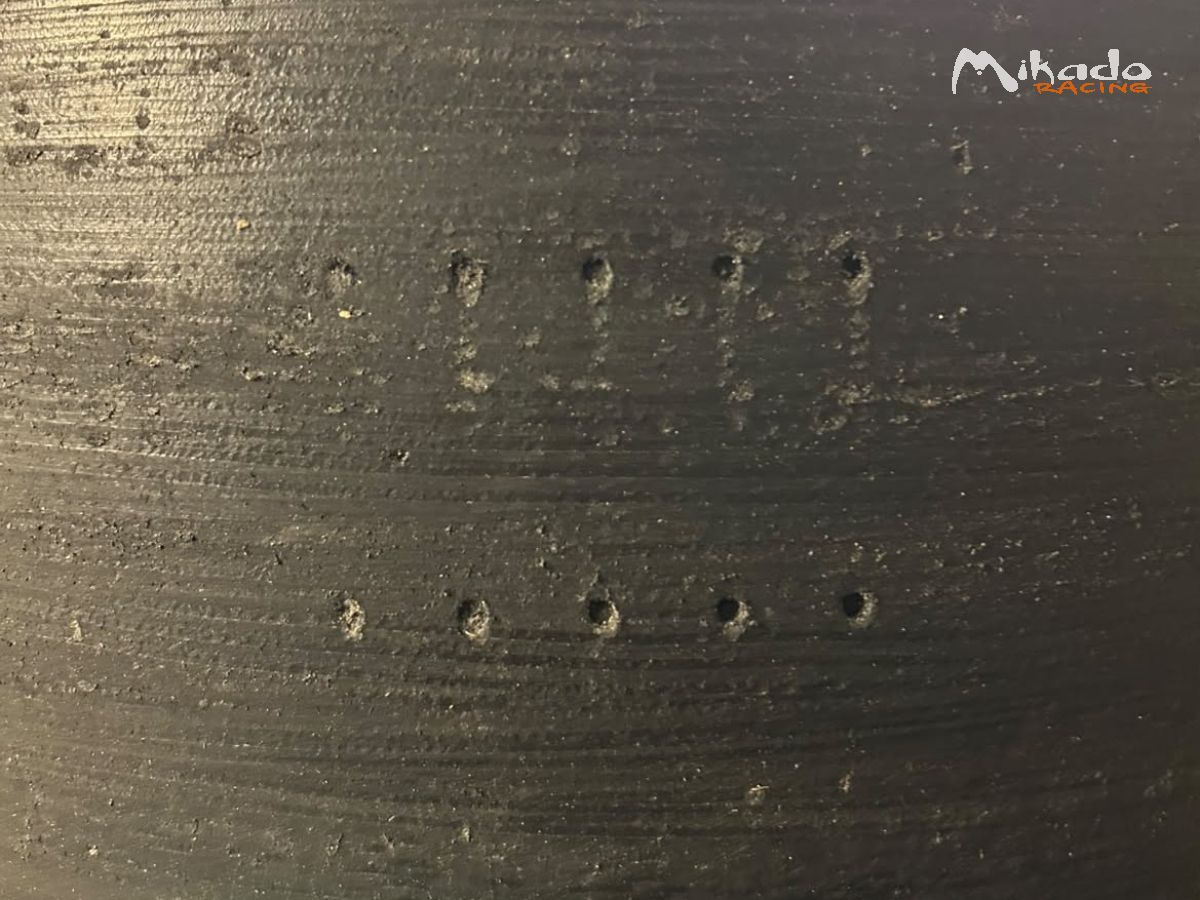 Pneus PIRELLI Ultrasoft Violet F3 – photo 2 sur 5