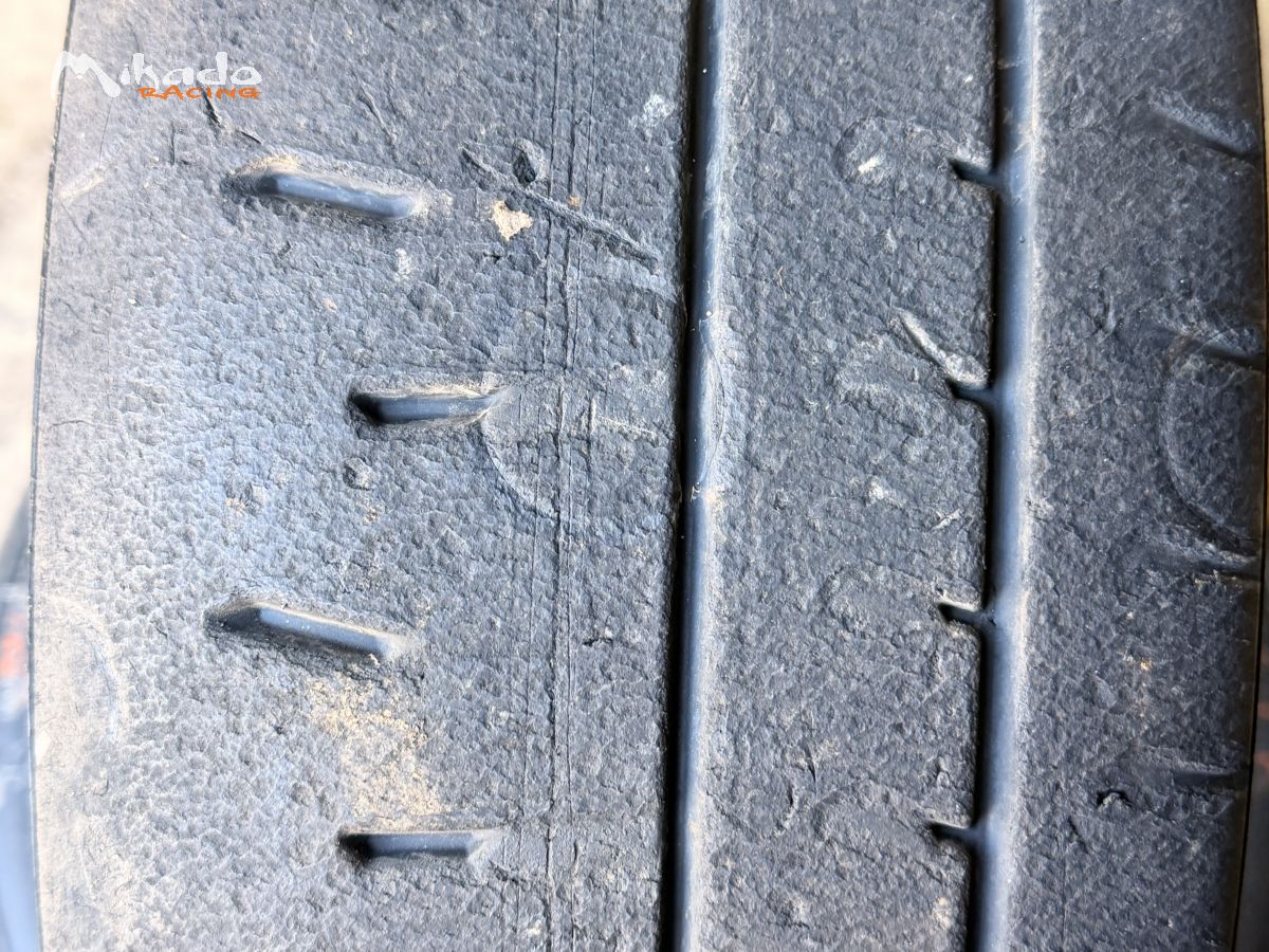 Vend 2 pneus hankook en 33 190/63/17 – photo 3 sur 3