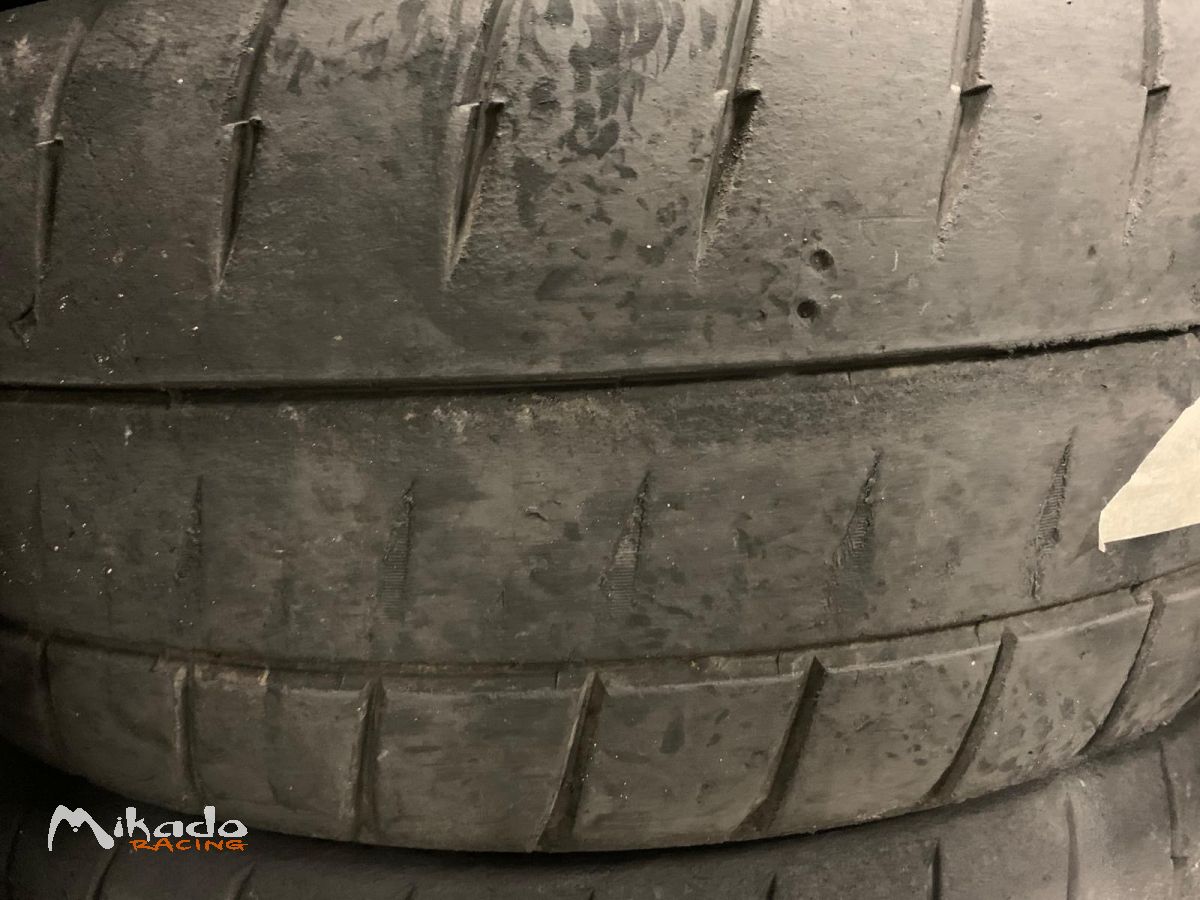 Pneus Michelin 20/65 18 Pouces H31 40kms d'ES – photo 4 sur 9