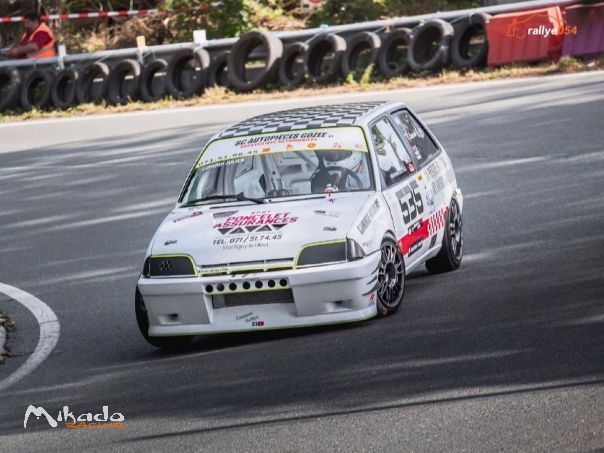 Citroen AX 16V – photo 1 sur 2