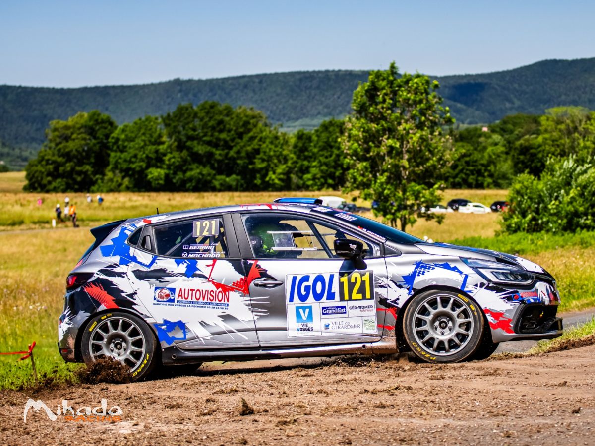 Clio 4 r3t – photo 1 sur 2