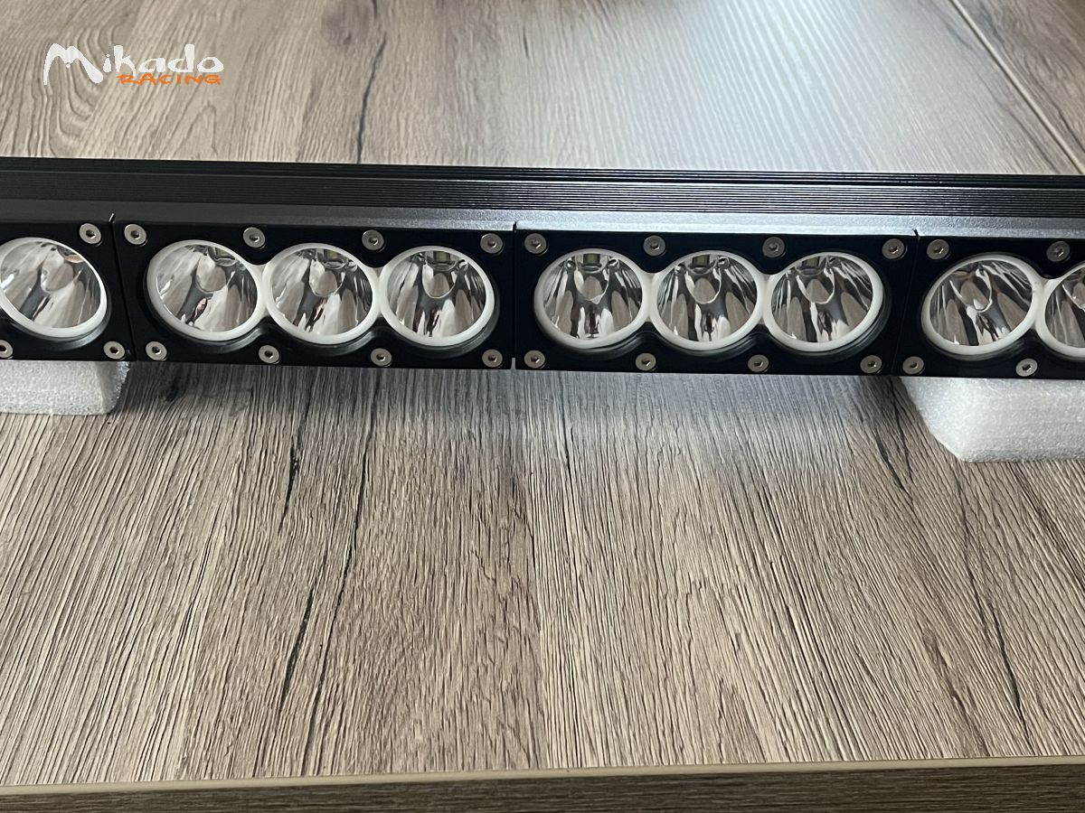 Rampe de phare led – photo 1 sur 3