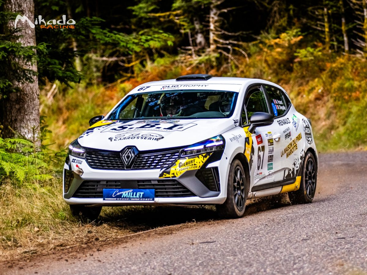 Clio Rc5 – photo 1 sur 3