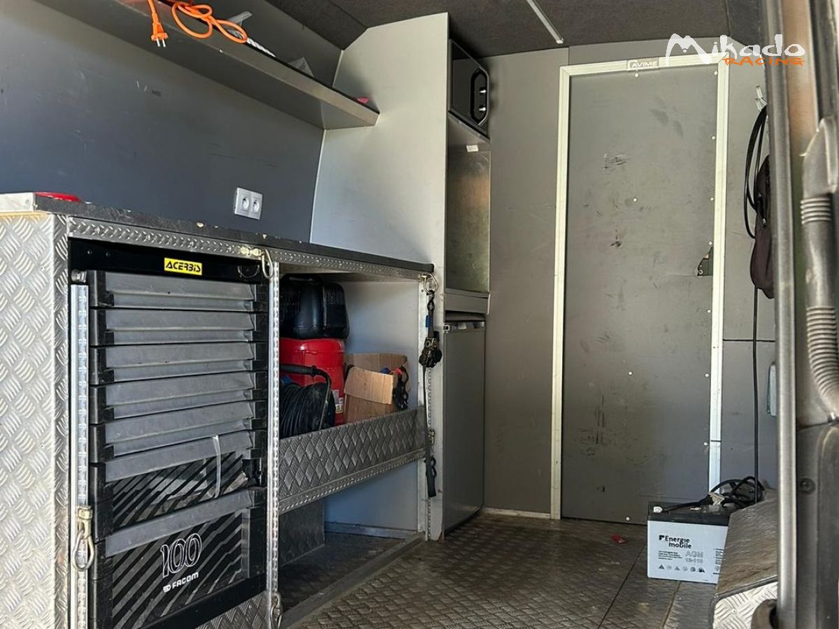 Mercedes sprinter 5 places – photo 3 sur 4