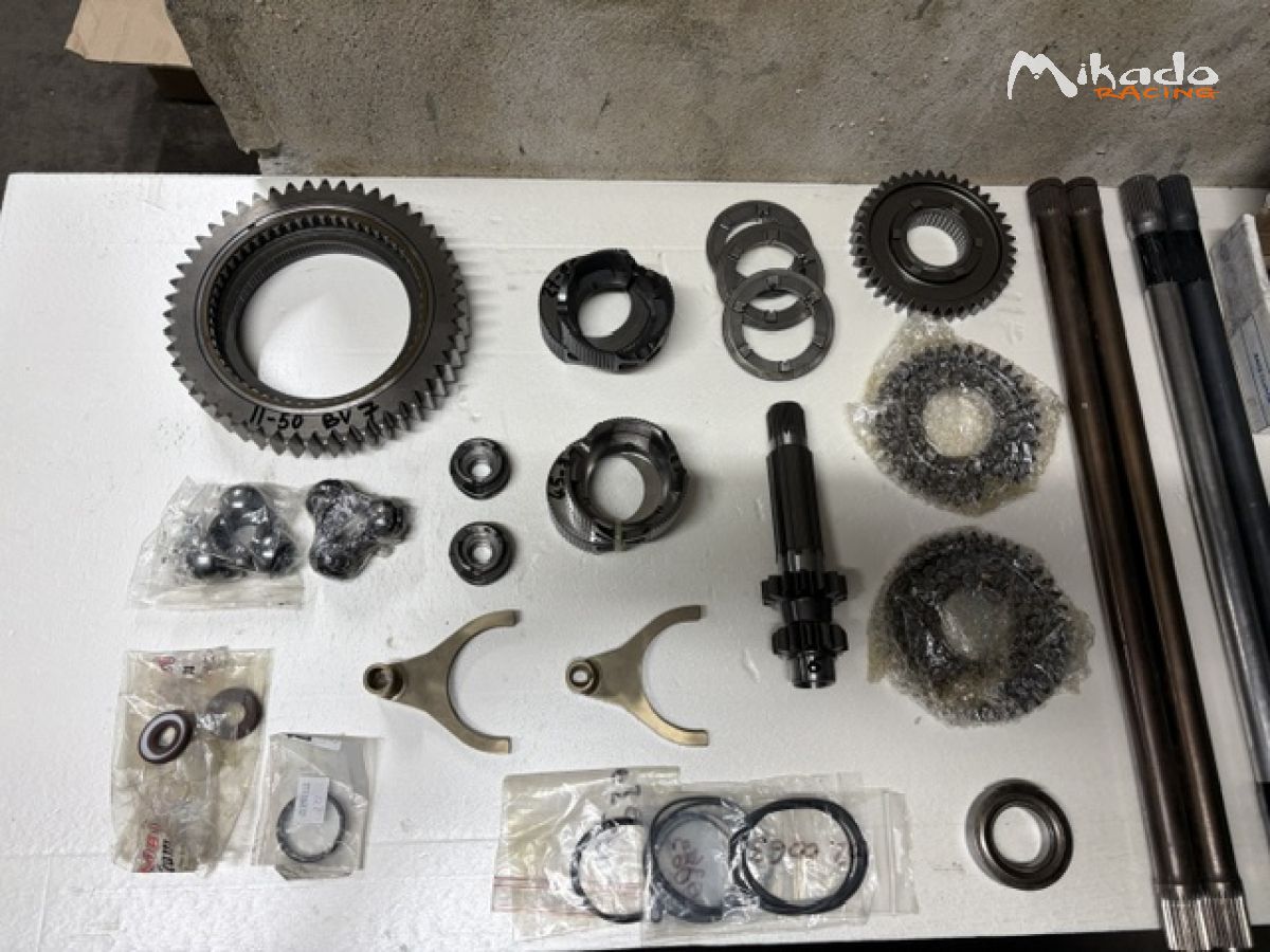 Lot pieces Xtrac 306 maxi – photo 2 sur 3