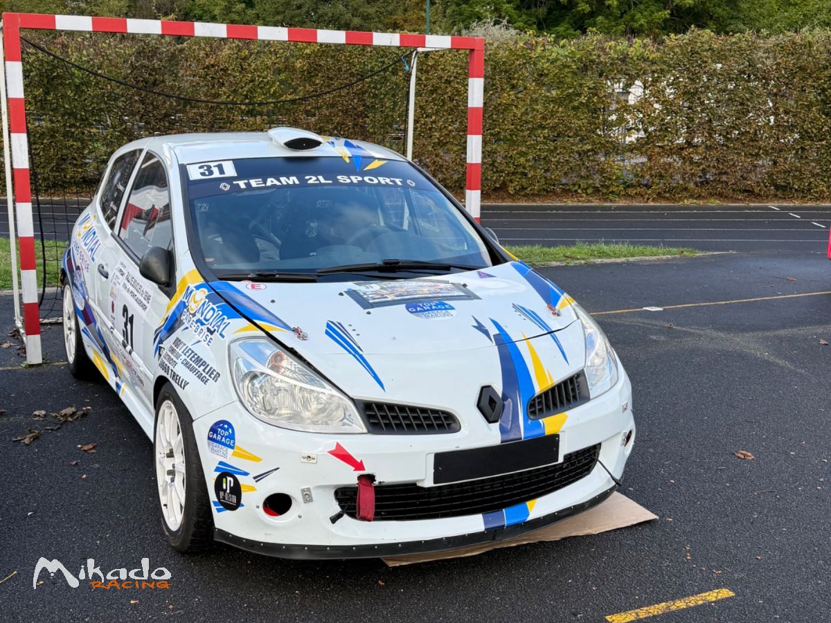 Clio 3 rs f2000 – photo 1 sur 3