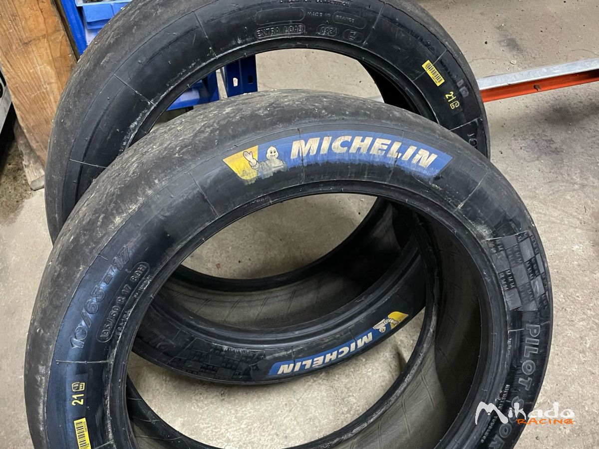 Lots de 8 pneus taille 17 Michelin pilote sport: on c x2 21neuf , x2 11 , x4 21 – photo 2 sur 10