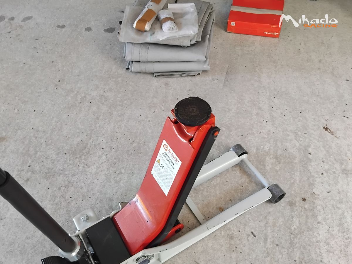 Cric hydraulique – photo 3 sur 3
