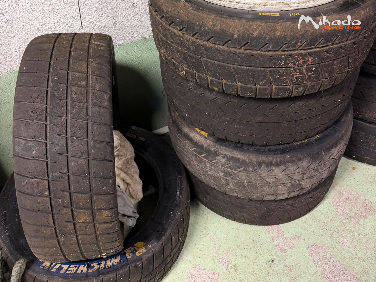 Pneus Michelin 16p – photo 2 sur 2