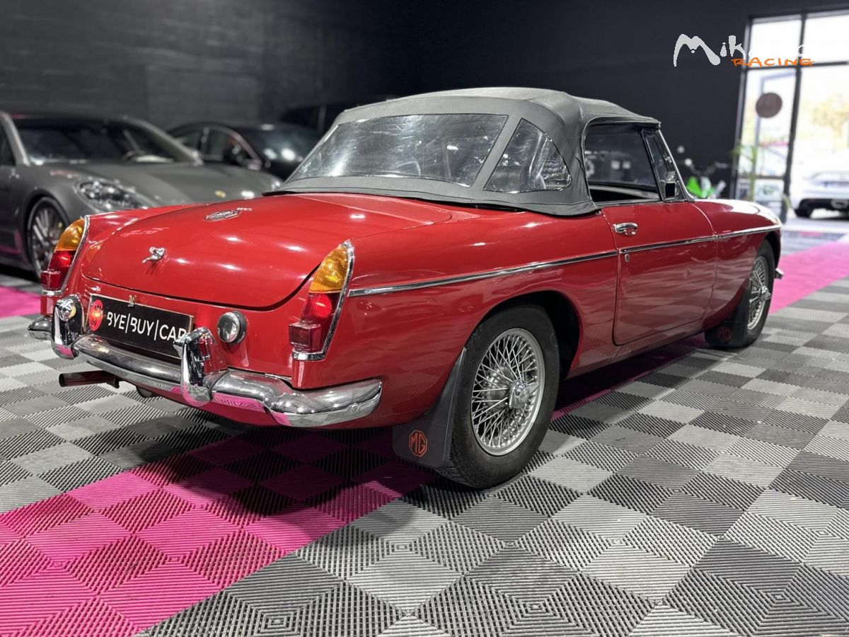 MG B - Roadster 240 VDH 1.8l – photo 2 sur 10