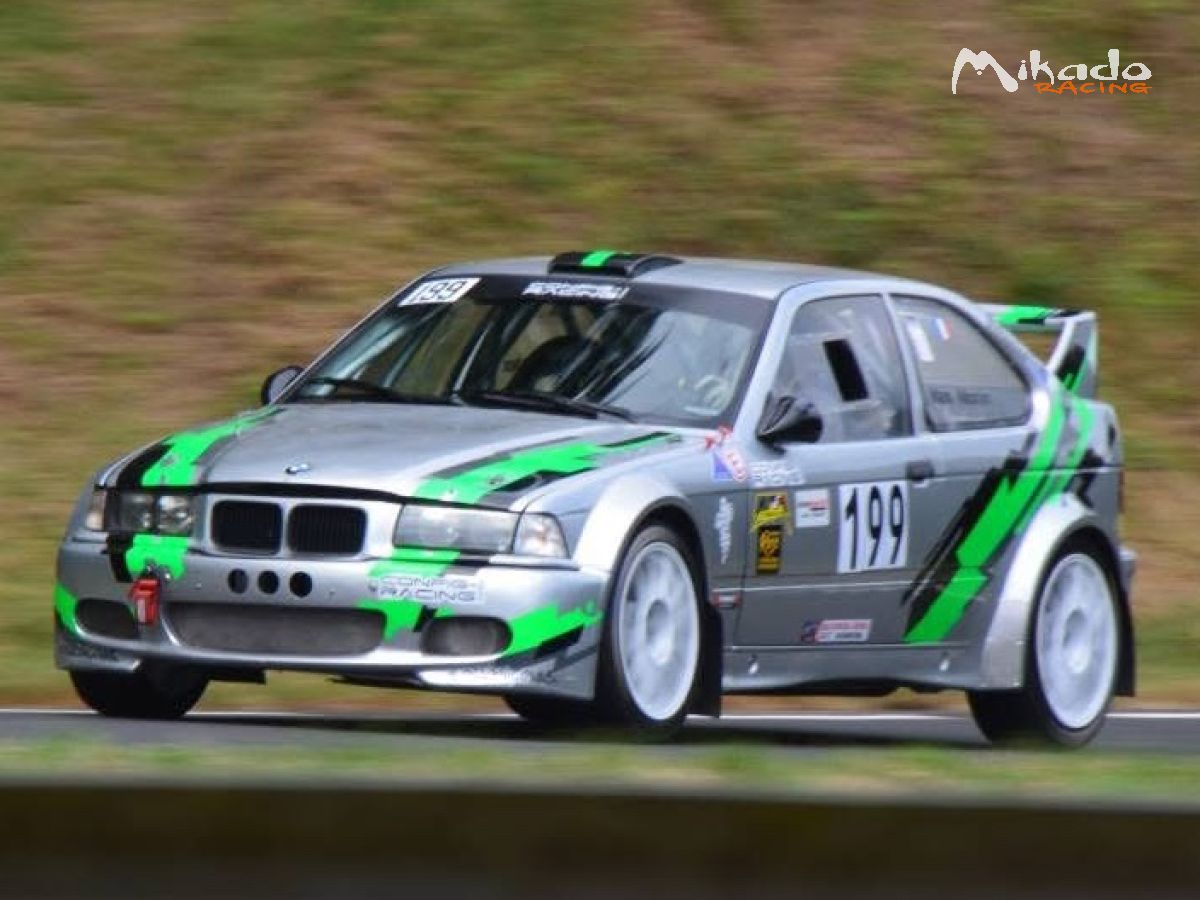 BMW compact sans moteur, sans train