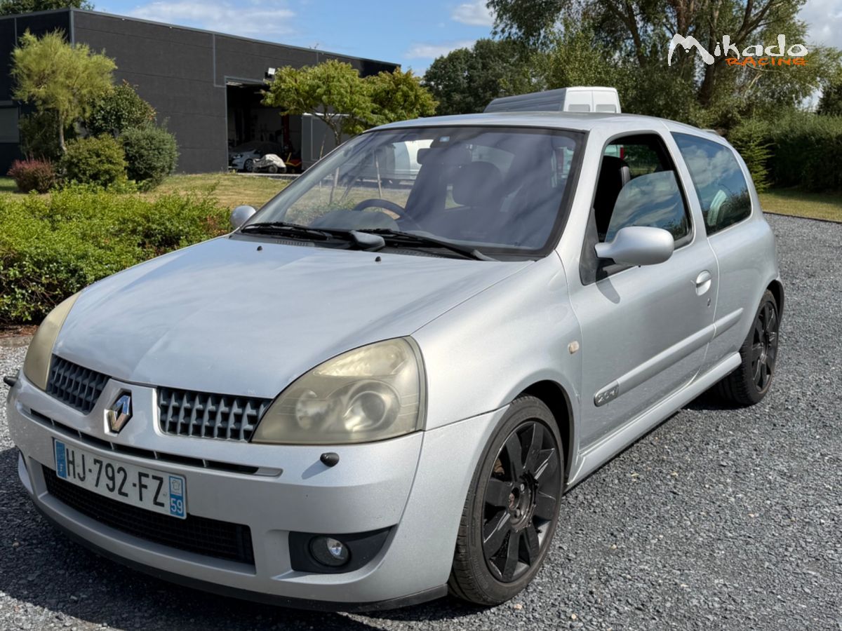 Clio 2 rs – photo 1 sur 3