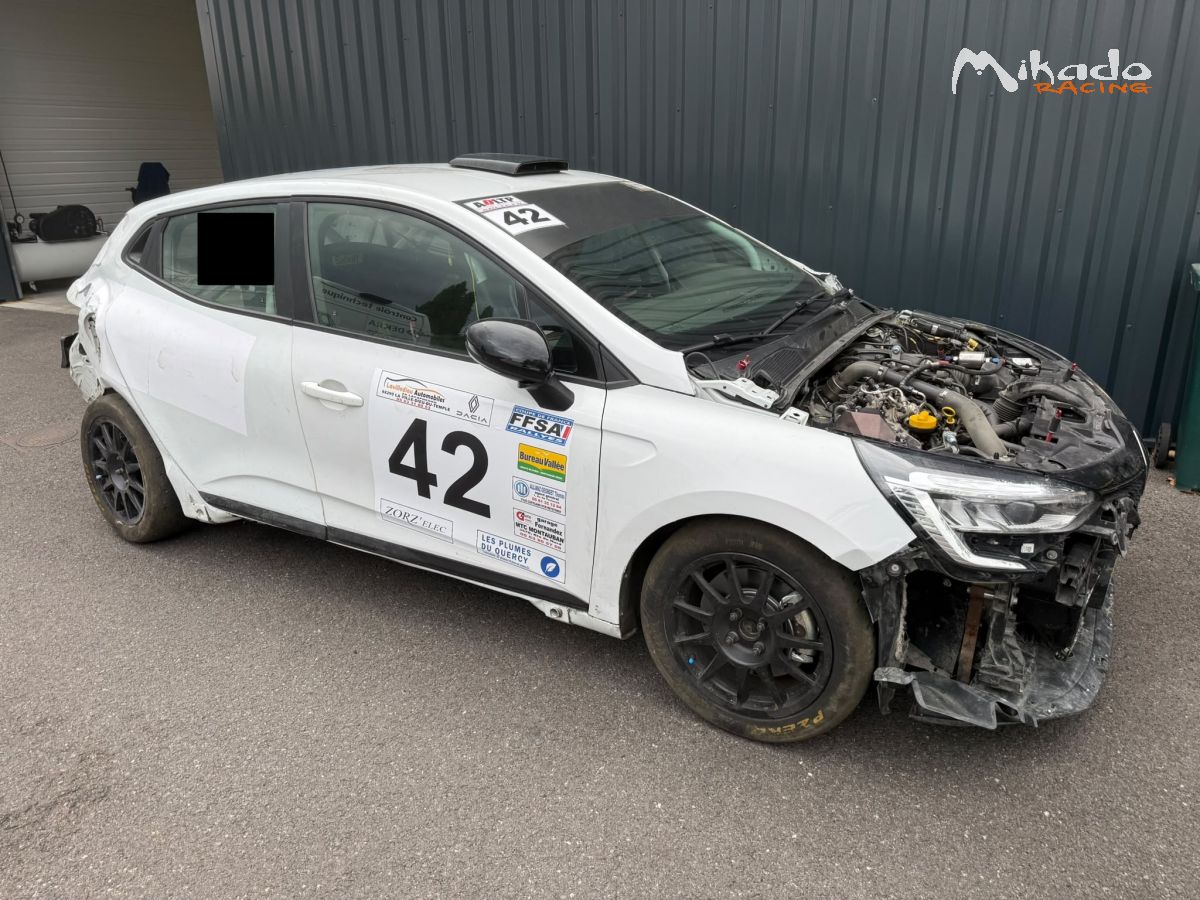 Clio Rally5 accidentée – photo 2 sur 6
