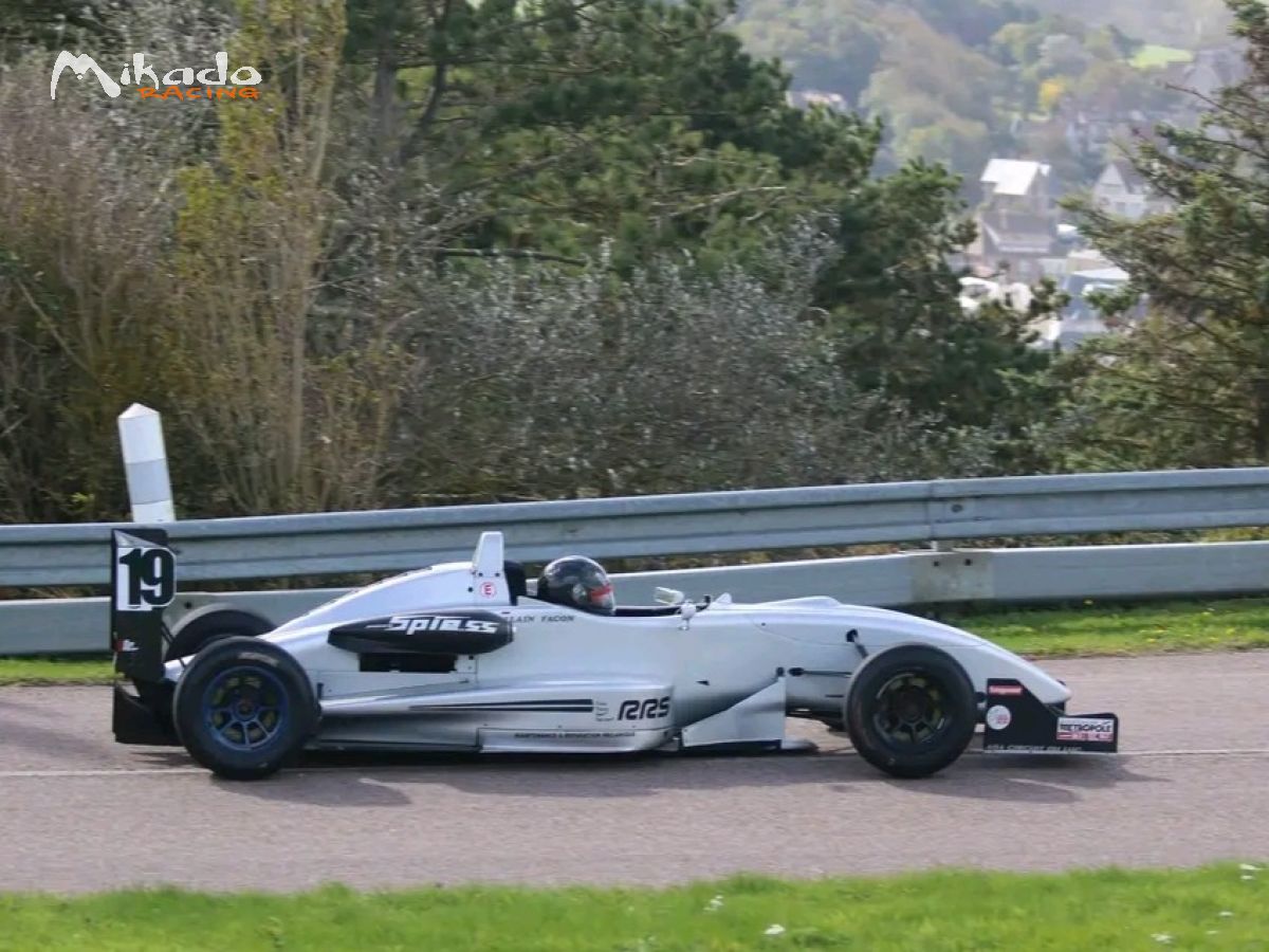 DALLARA F302 evo 304 OPEL SPIESS – photo 2 sur 3