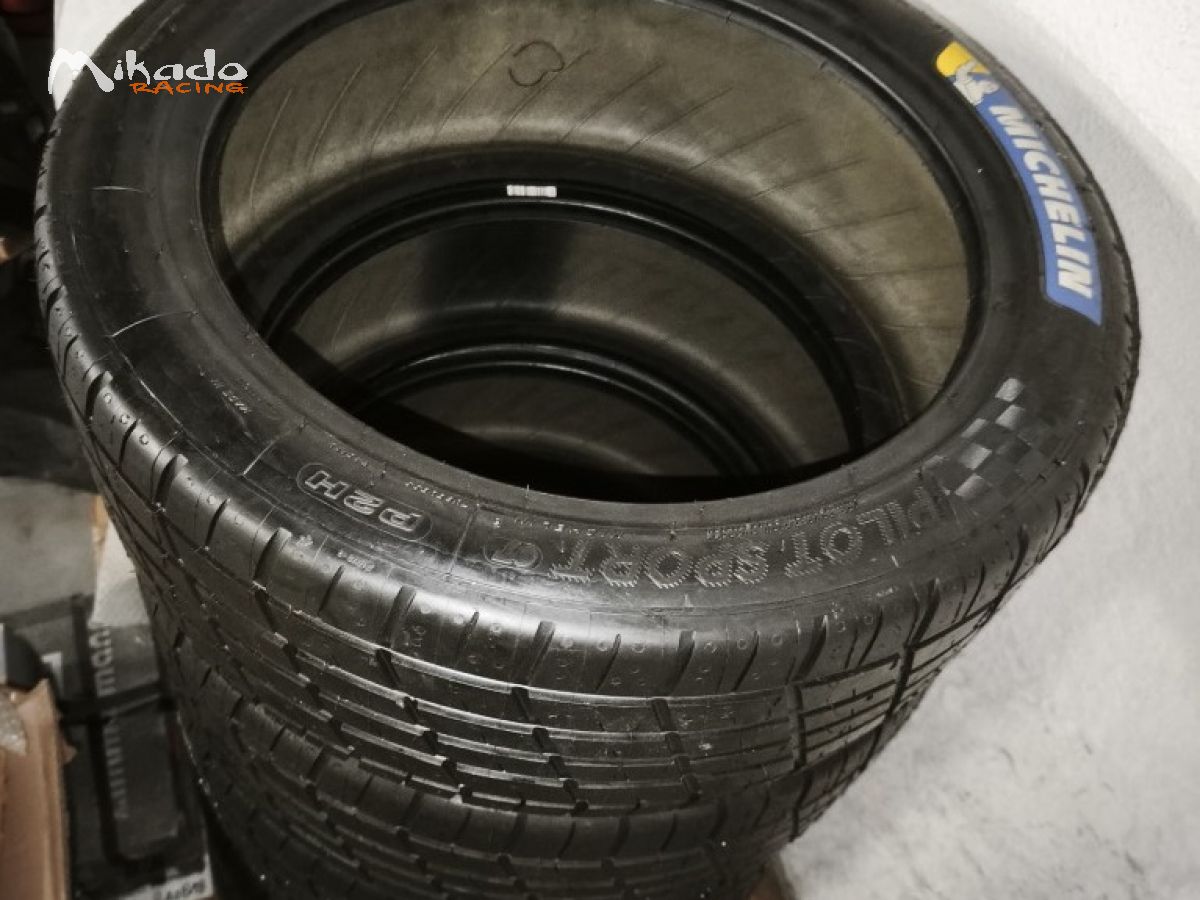 Neufs ! 4 pneus MICHELIN Maxi Pluie P2H 20/61-17 – photo 1 sur 7