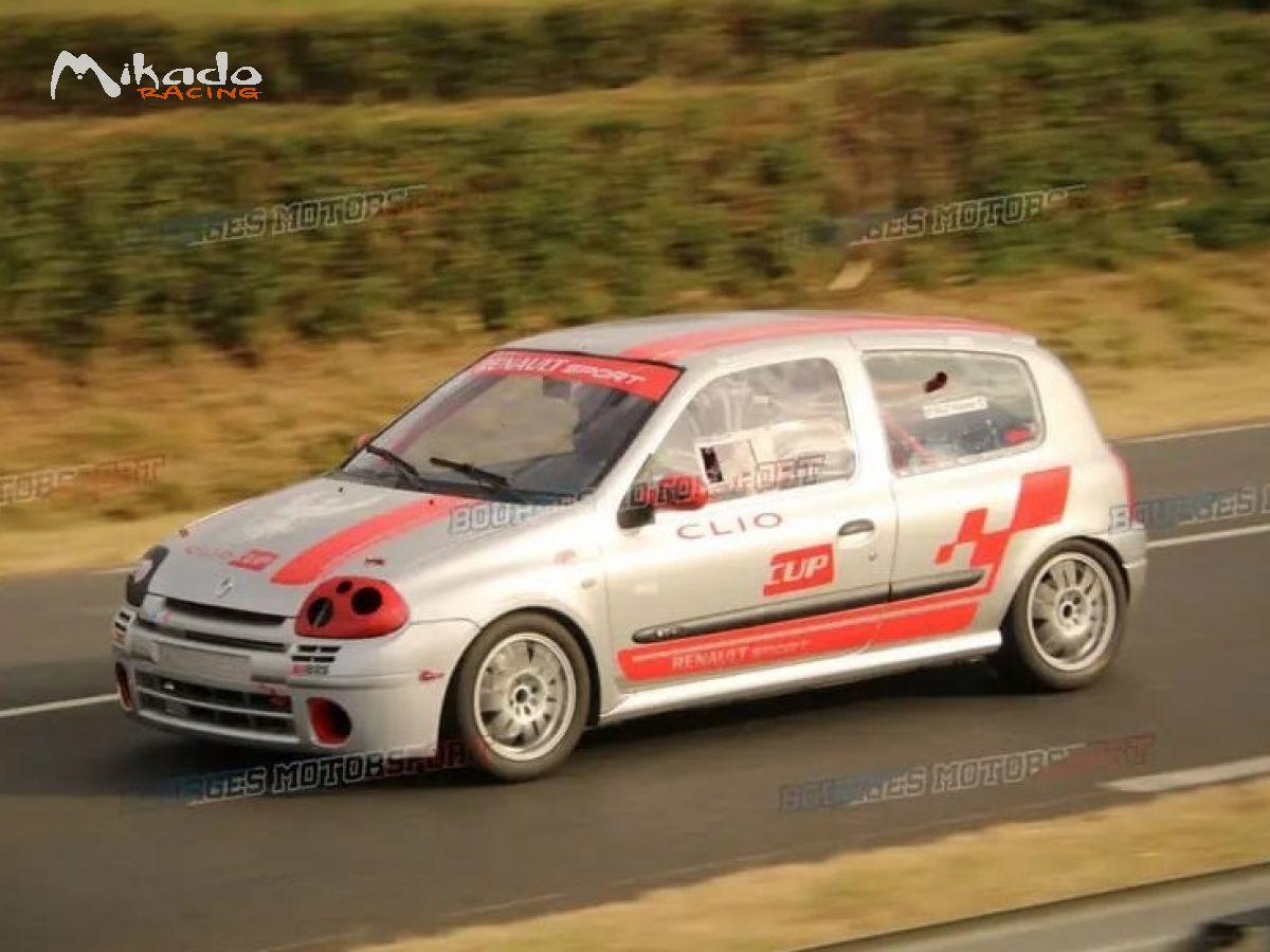 Clio 2 rs – photo 1 sur 8