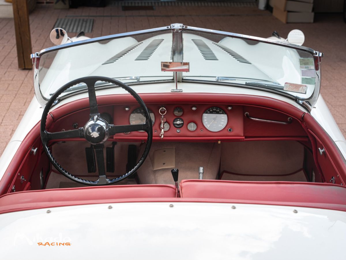 Jaguar XK 120 – photo 9 sur 10