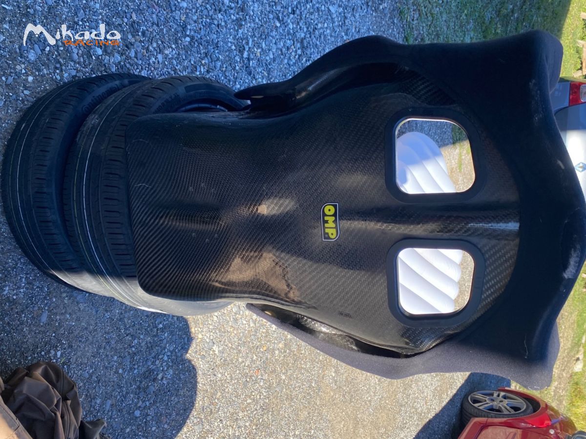 Baquet OMP carbone – photo 2 sur 2