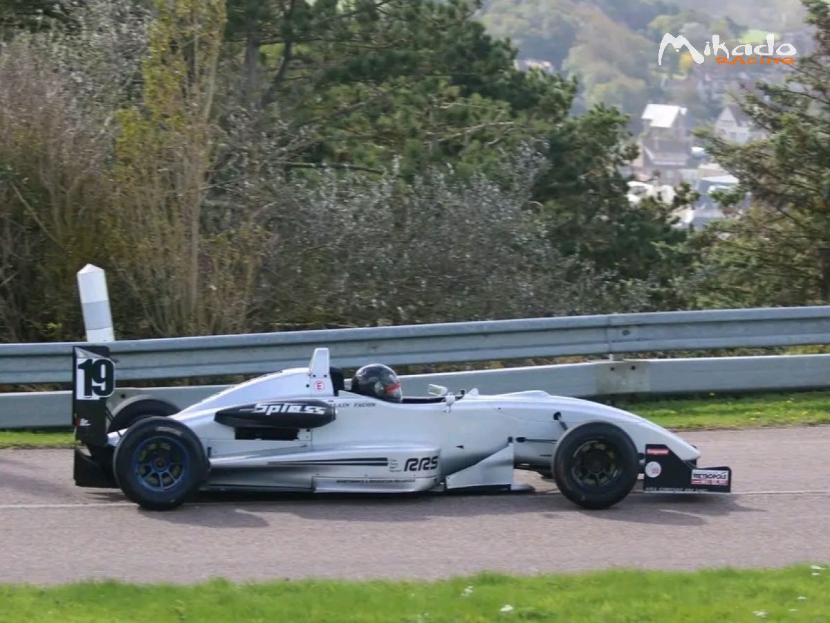 DALLARA F302 evo 304 OPEL SPIESS – photo 2 sur 3