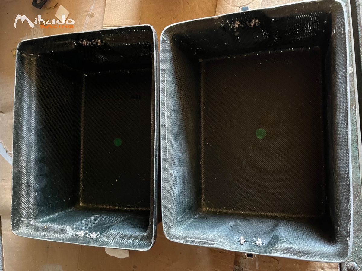 Bac batterie carbone neuf – photo 3 sur 3