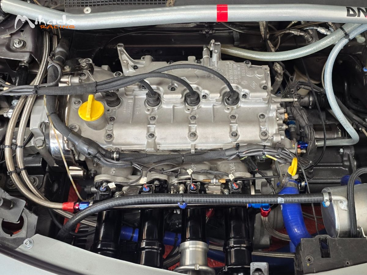 Clio 3 RS 2000 – photo 3 sur 7
