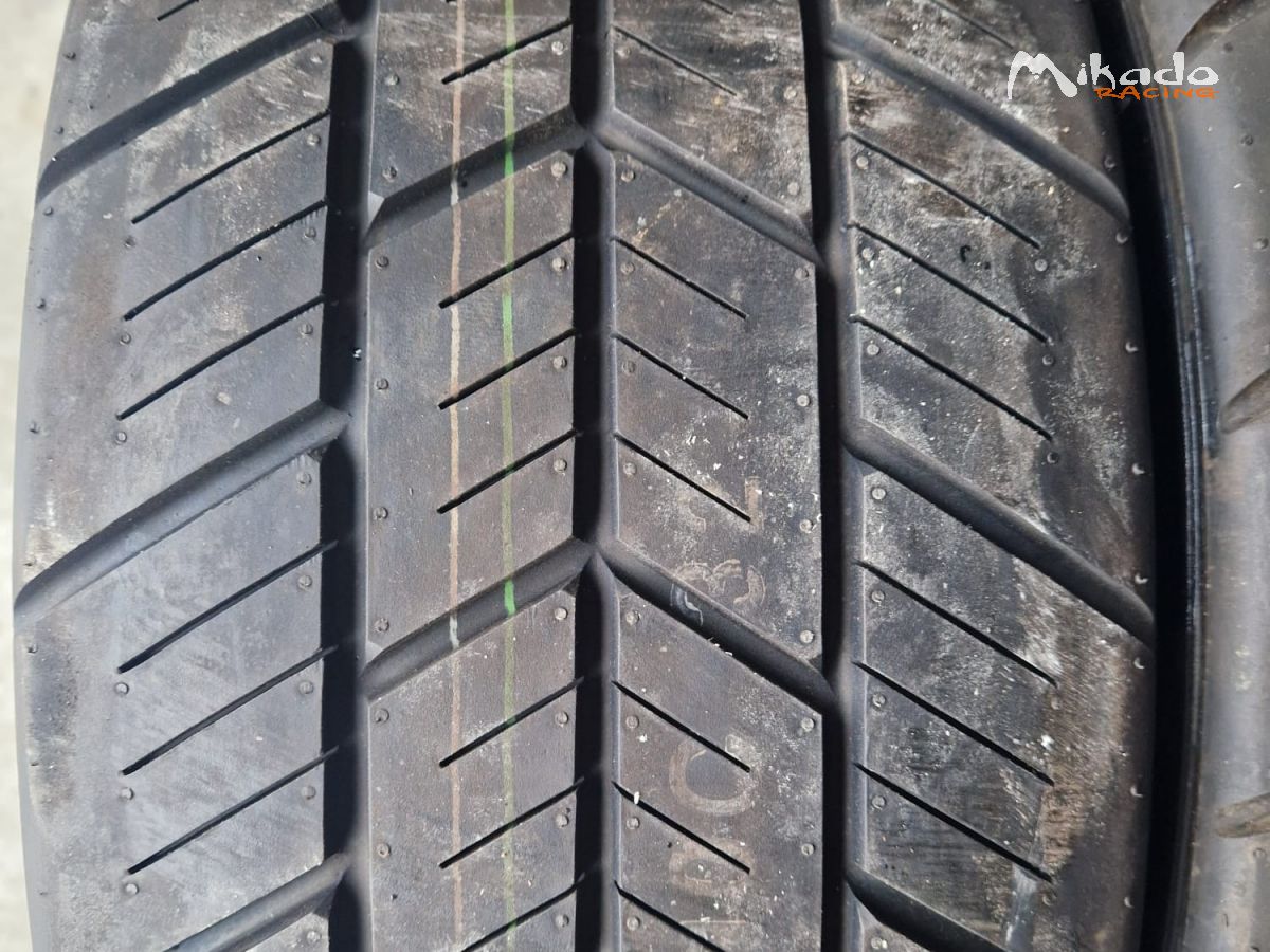 4 pneus neufs pluie - KUMHO 17 pouces – photo 3 sur 3