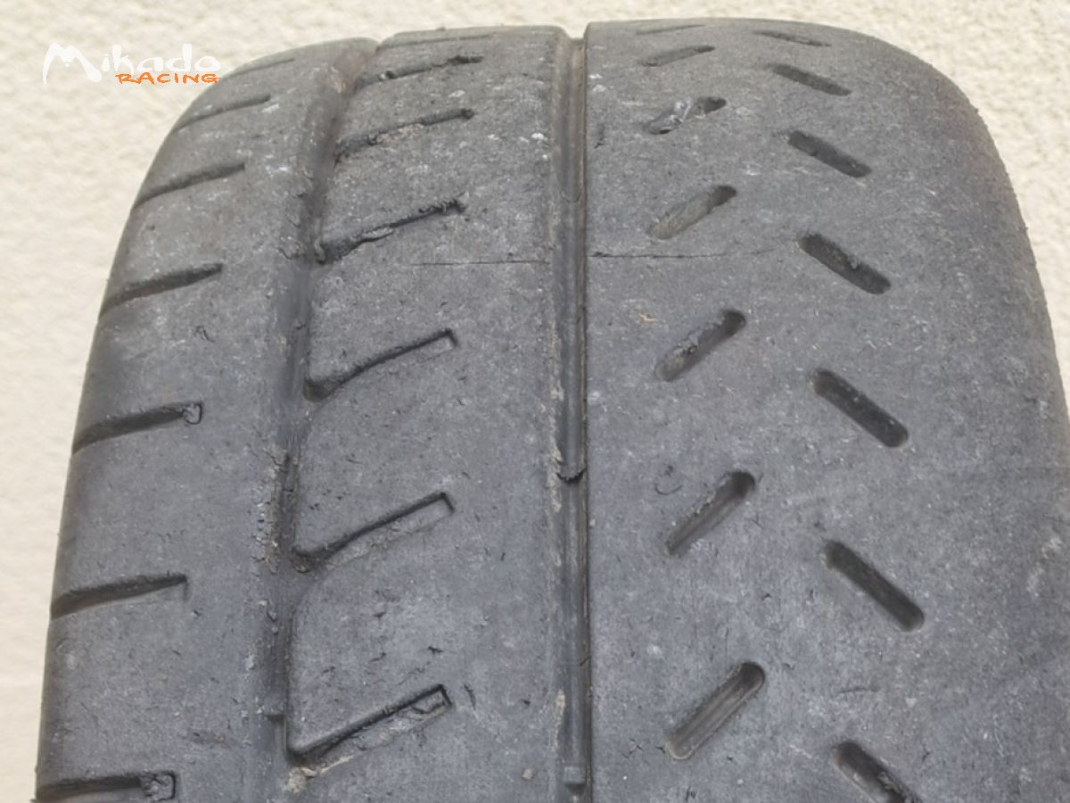 Pneus Michelin R21 19/63/17 – photo 4 sur 4