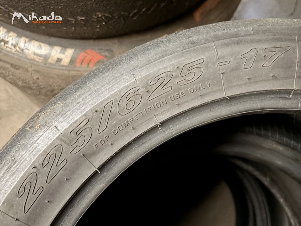 2 Pneus Slicks Pirelli DHH 225 625 17 – photo 3 sur 3