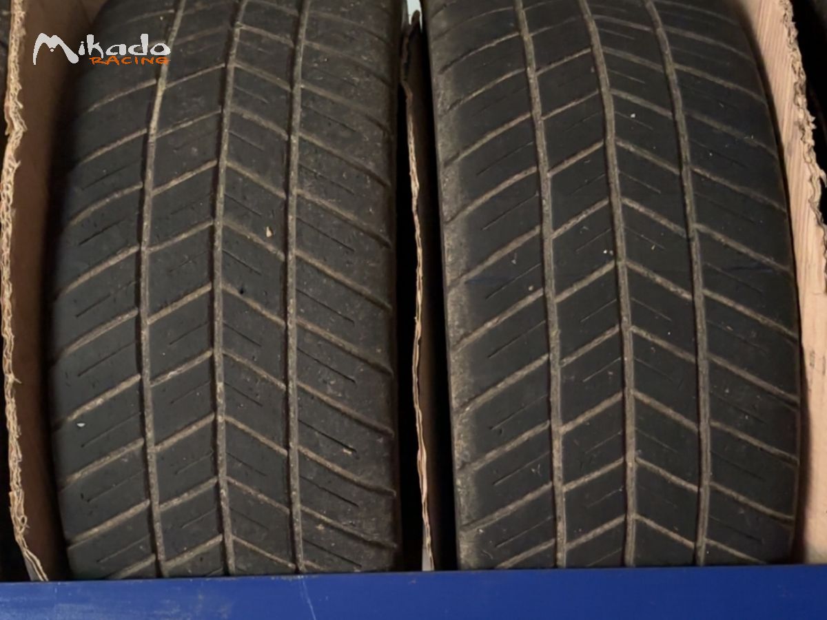 Pneus Pirelli et Kumho 17 pouces – photo 1 sur 3