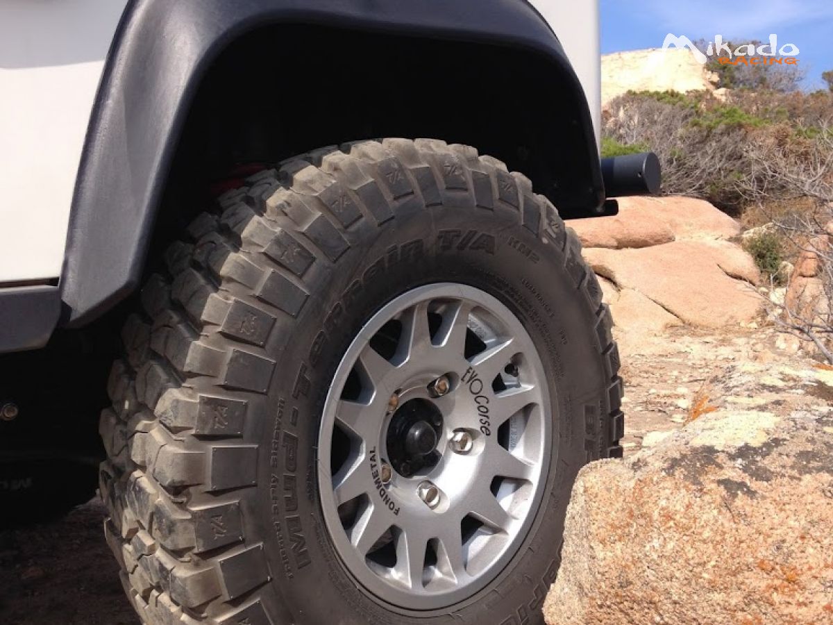 Jante LAND ROVER DEFENDER 90 EVO Corse Dakar Zero – photo 4 sur 4