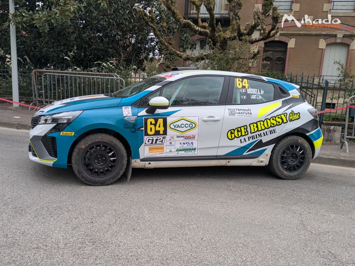 Clio RC5 – photo 1 sur 2