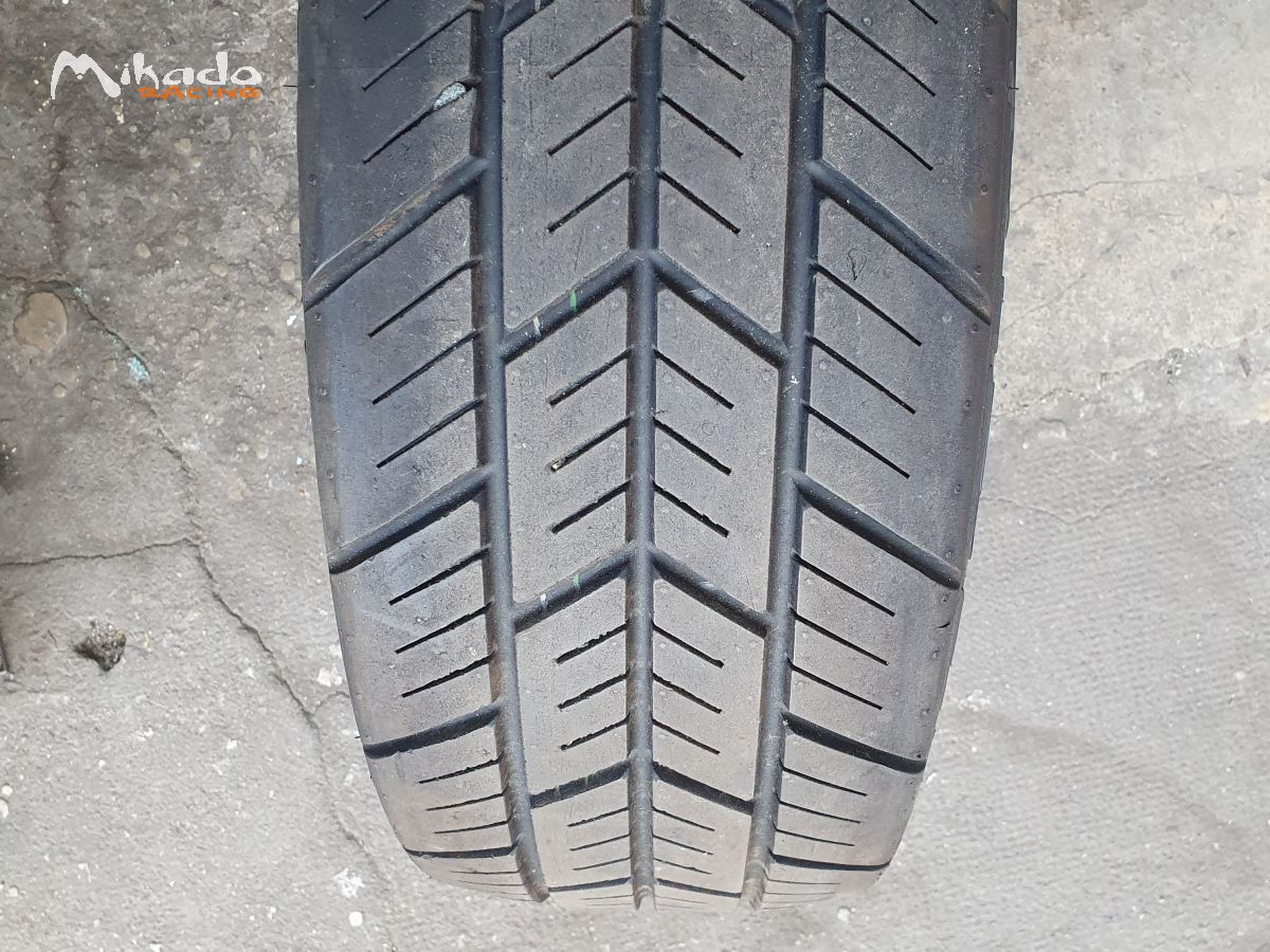 Pneus Kumho 16 pouces – photo 1 sur 3