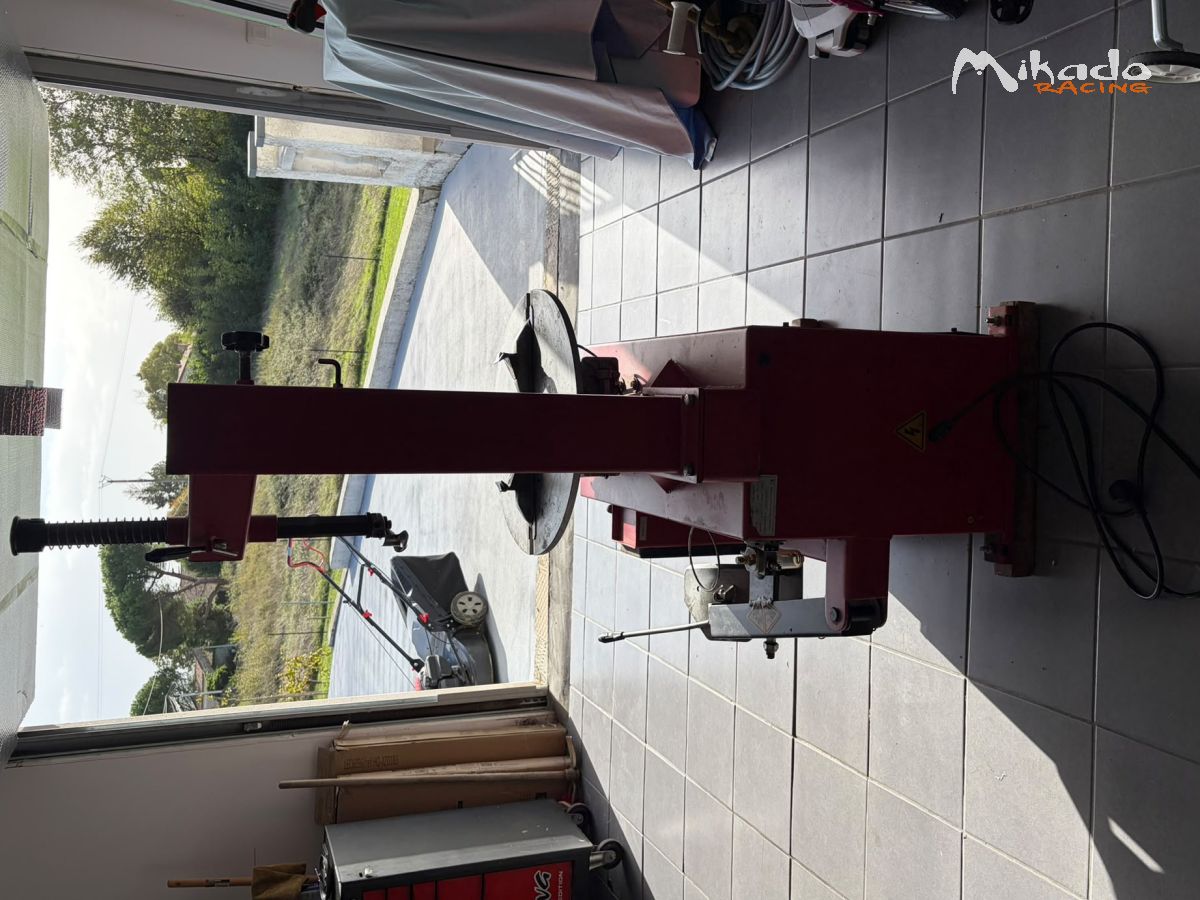 Machine à pneu 220V – photo 3 sur 4