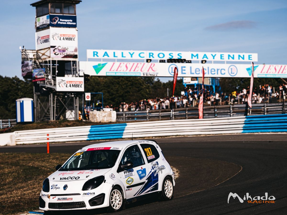 Rallycross Twingo R1 – photo 2 sur 3