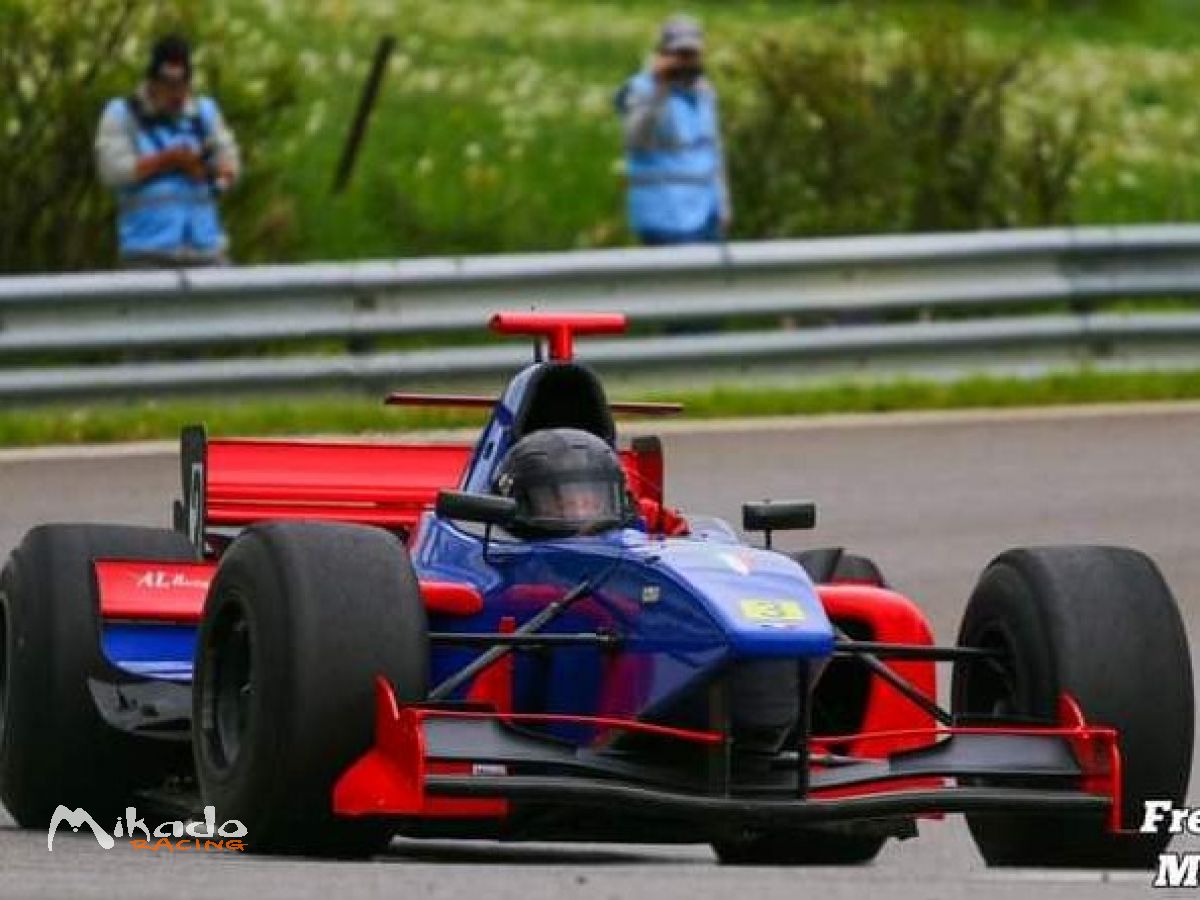 F3000 LOLA B02/50 – photo 4 sur 10