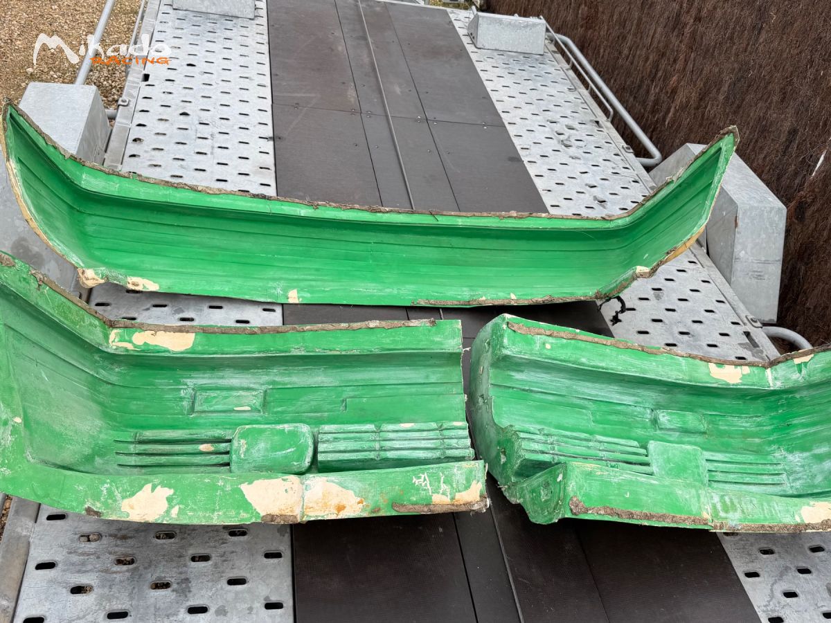 Vends moules pare choc Renault 11 Turbo R11 avant + arrière – photo 1 sur 4
