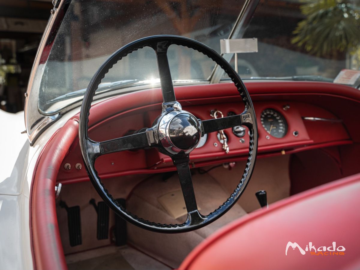 Jaguar XK 120 – photo 8 sur 10
