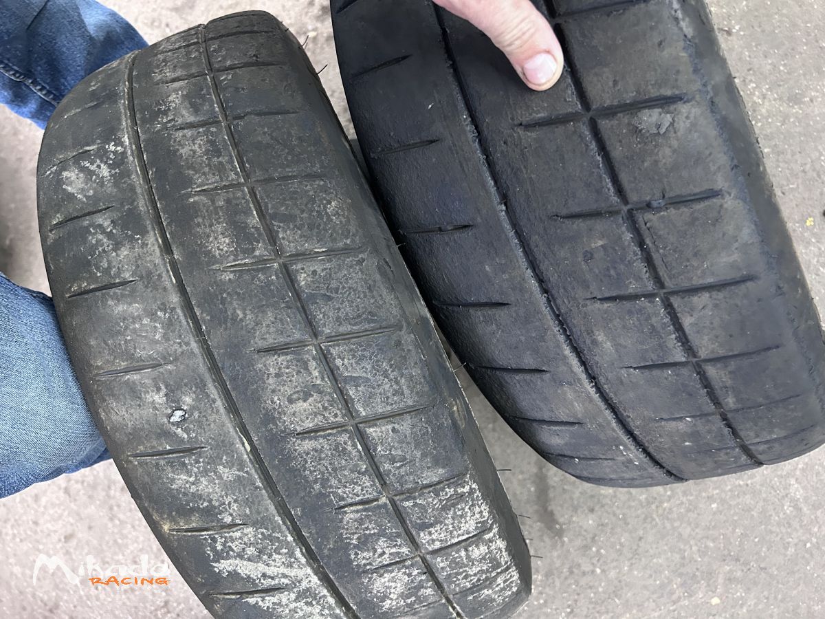 pneu michelin H30 en 16 – photo 1 sur 2
