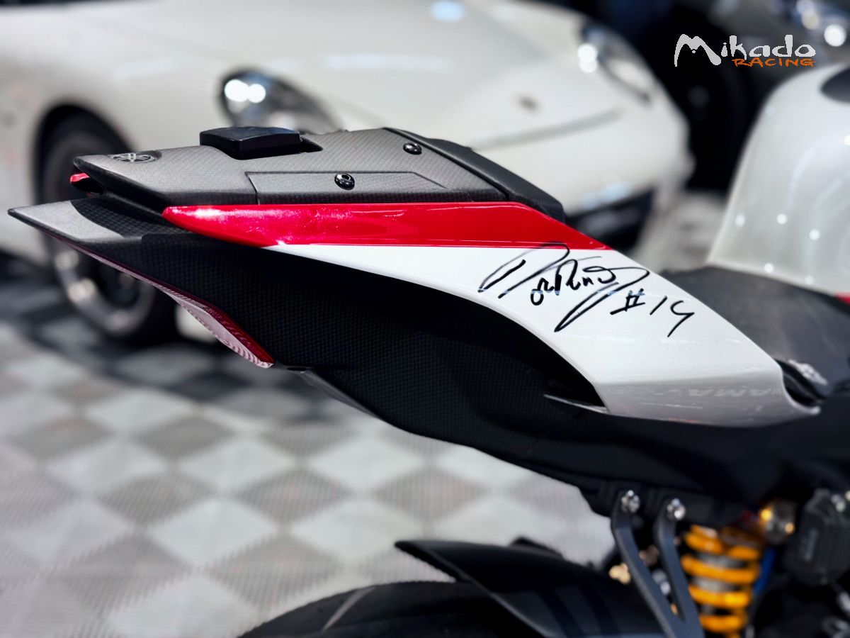 YAMAHA R1 GYTR PRO 25TH ANNIVERSARY – N°9/25 – photo 9 sur 10
