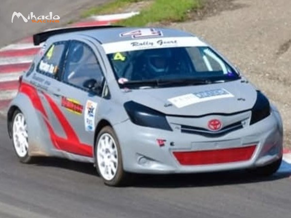 toyota yaris – photo 1 sur 4