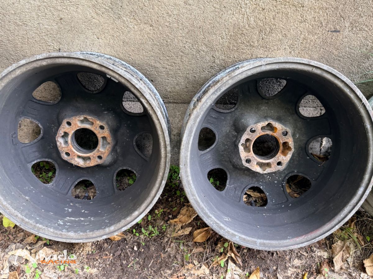 4 jantes 205 GTi 1.9 – photo 4 sur 5